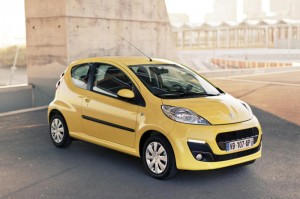 Peugeot 107- petite voiture écologique 