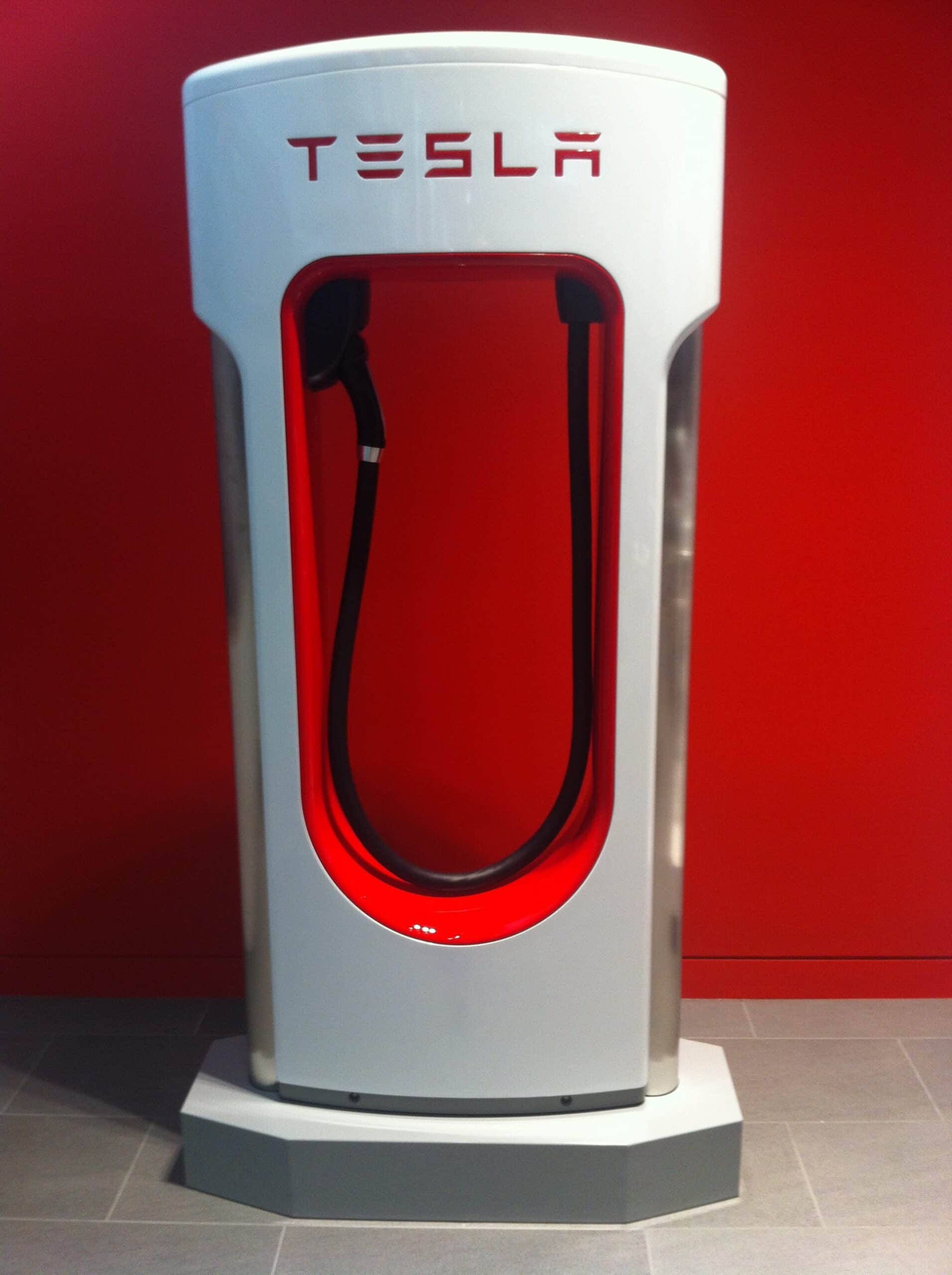 chargeur pour tesla